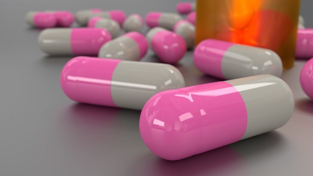 pill, medicine, capsule, pain, antibiotic, medication, prescription, health, cure, pharmaceutical, painkiller, sick, pharmacy, treatment